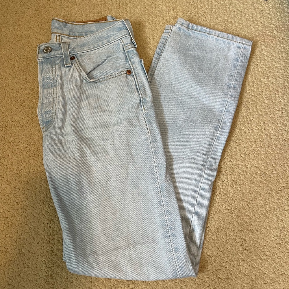 Levi’s 501 24W straight leg jeans